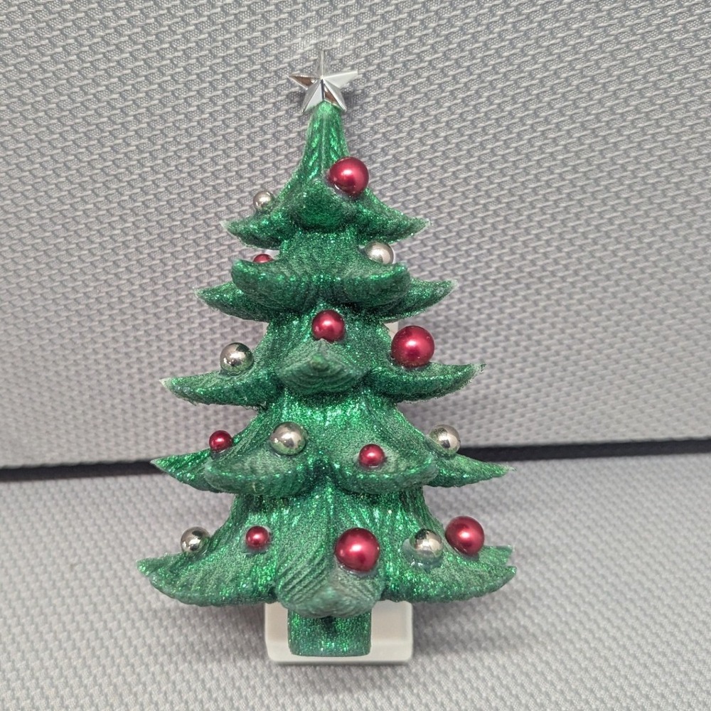 Bath & Body Works Wallflowers Christmas Tree Glitter Fragrance Plug In Festive